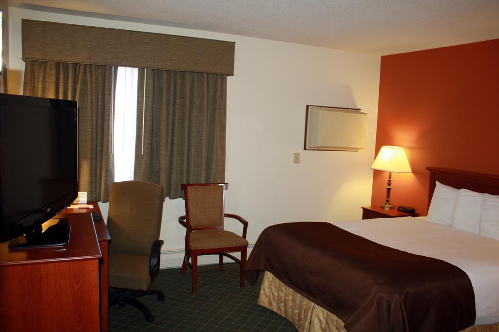 Americinn By Wyndham Rogers Phòng bức ảnh