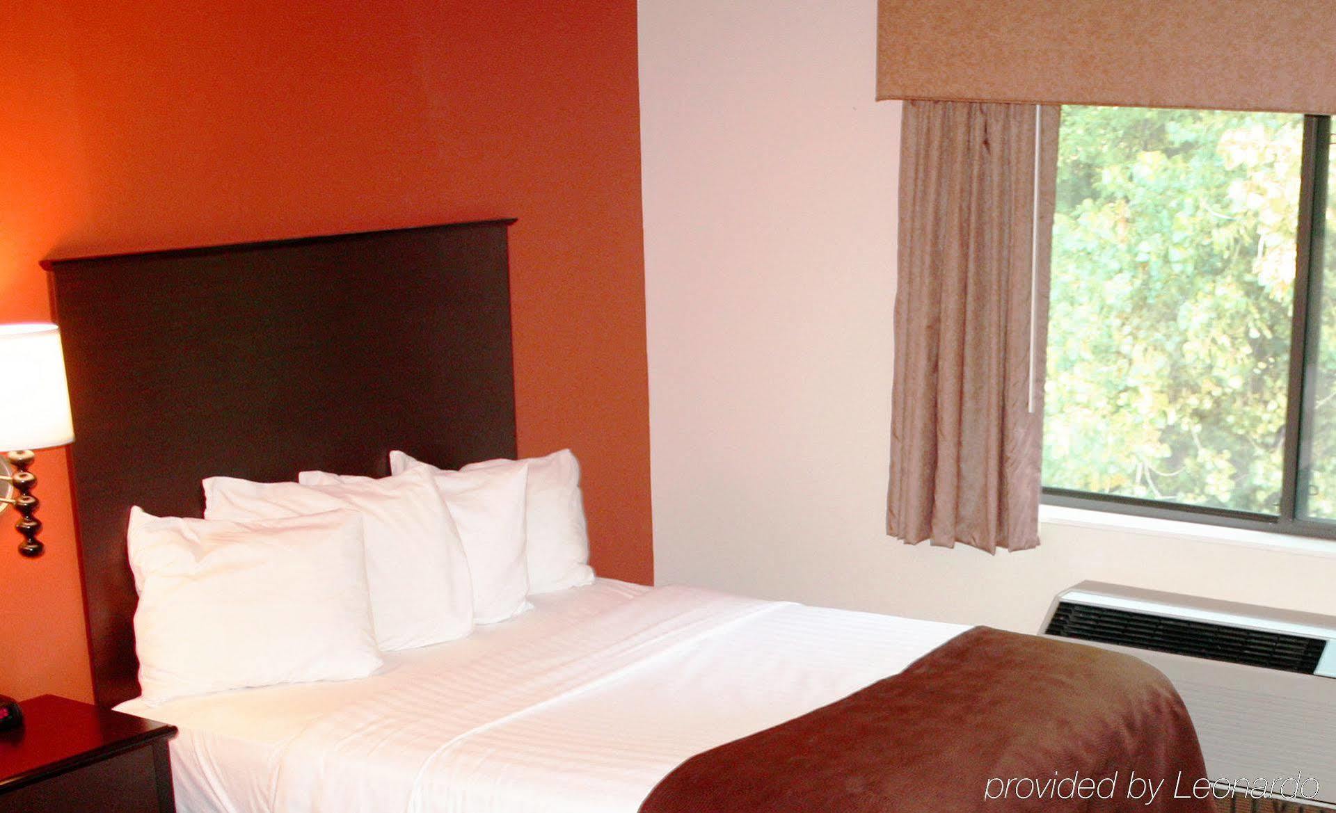 Americinn By Wyndham Rogers Ngoại thất bức ảnh